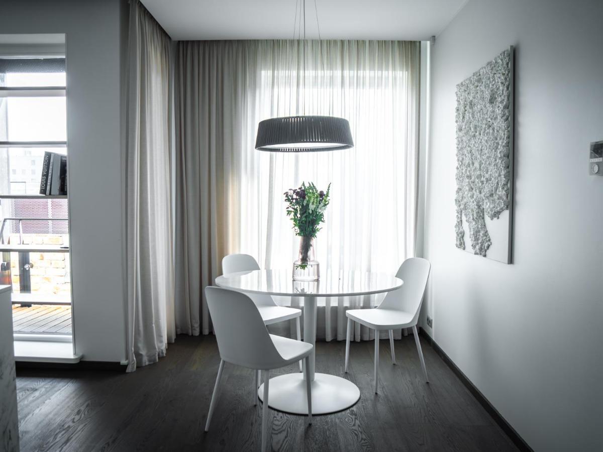 8Era Business Executive Rotermanni Apartments Tallinn Bagian luar foto