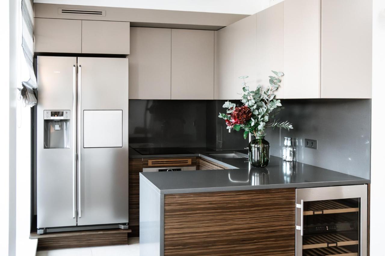 8Era Business Executive Rotermanni Apartments Tallinn Bagian luar foto