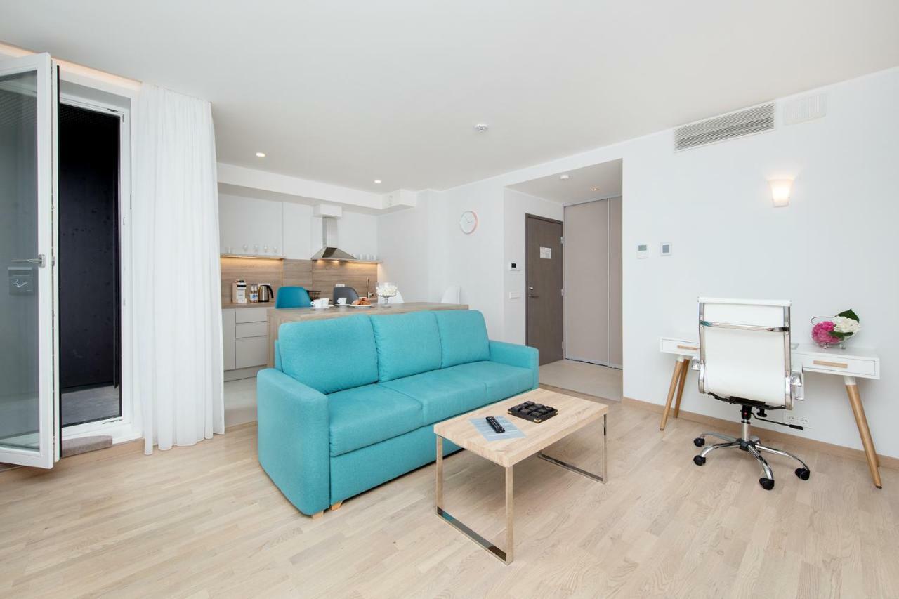 8Era Business Executive Rotermanni Apartments Tallinn Bagian luar foto