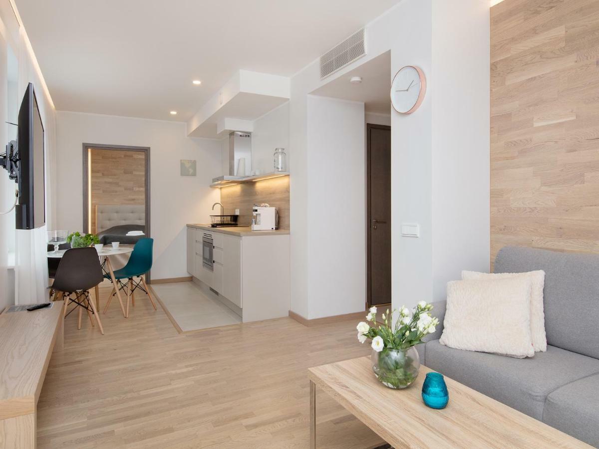 8Era Business Executive Rotermanni Apartments Tallinn Bagian luar foto