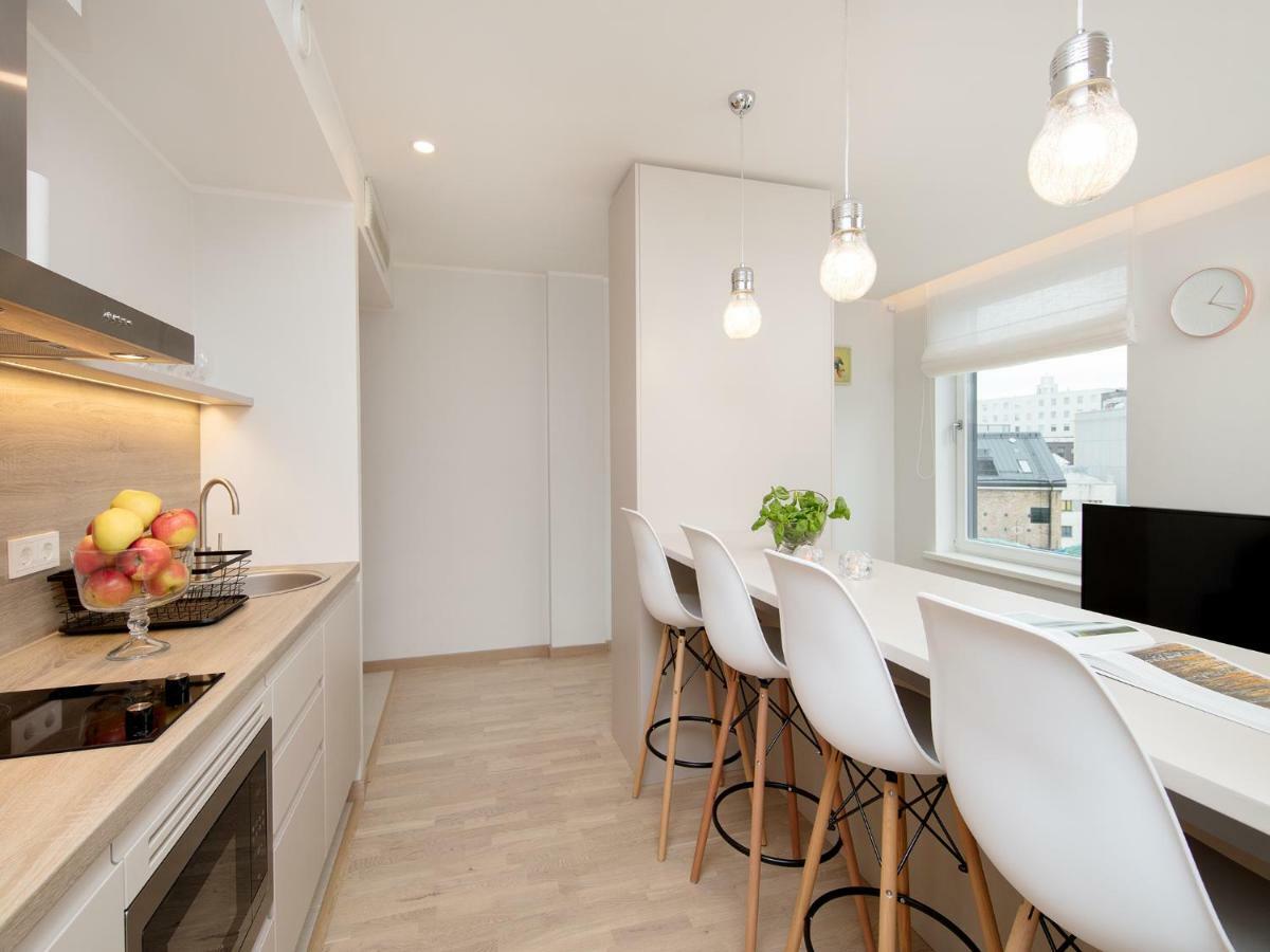 8Era Business Executive Rotermanni Apartments Tallinn Bagian luar foto