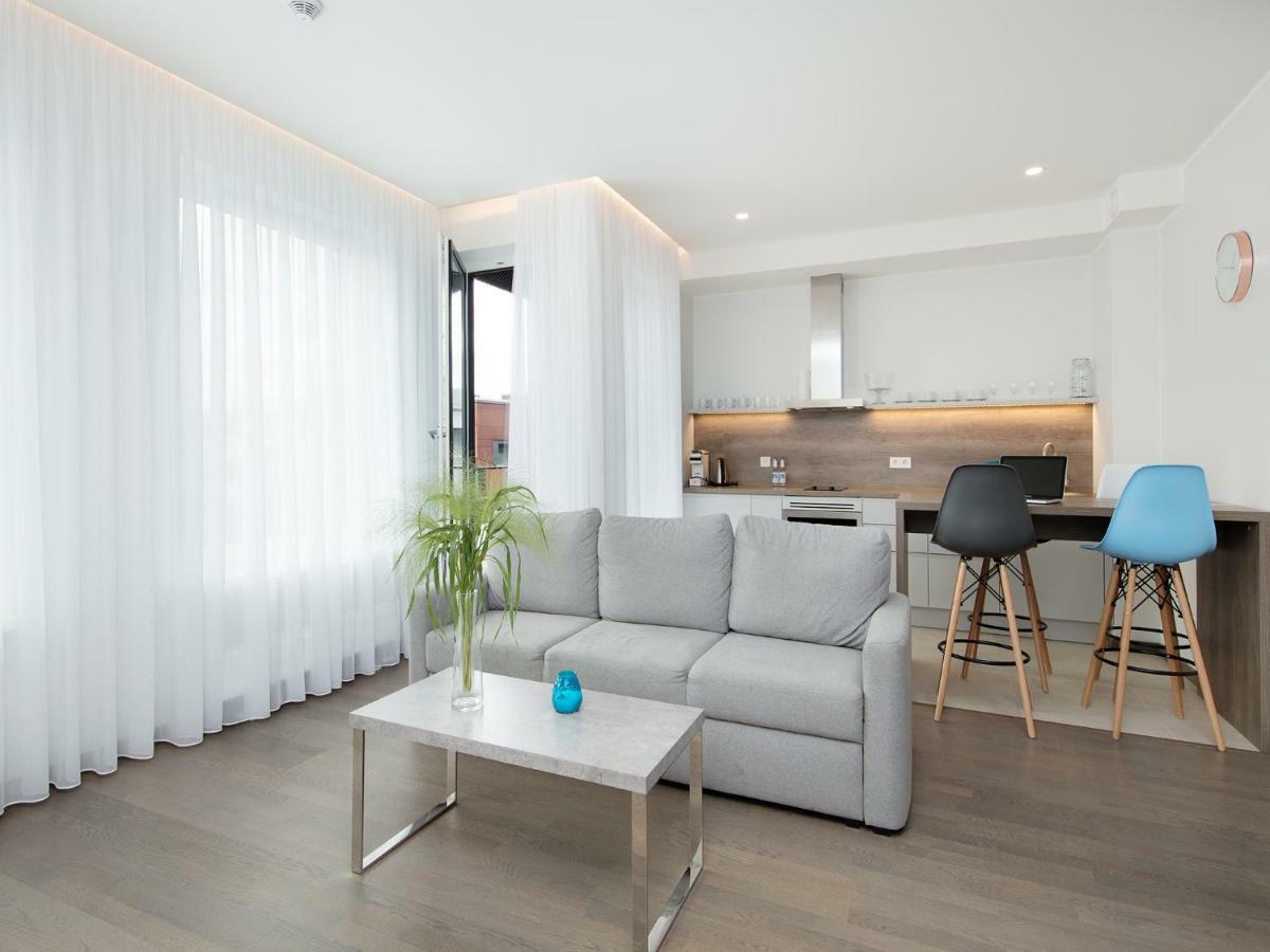 8Era Business Executive Rotermanni Apartments Tallinn Bagian luar foto