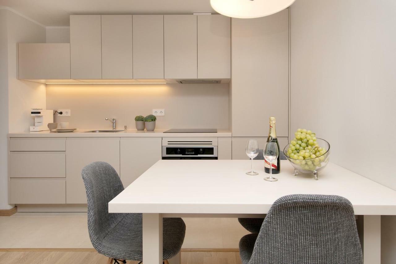 8Era Business Executive Rotermanni Apartments Tallinn Bagian luar foto