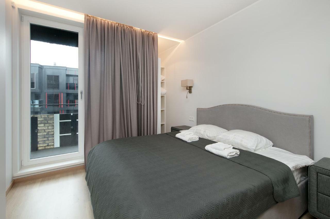 8Era Business Executive Rotermanni Apartments Tallinn Bagian luar foto