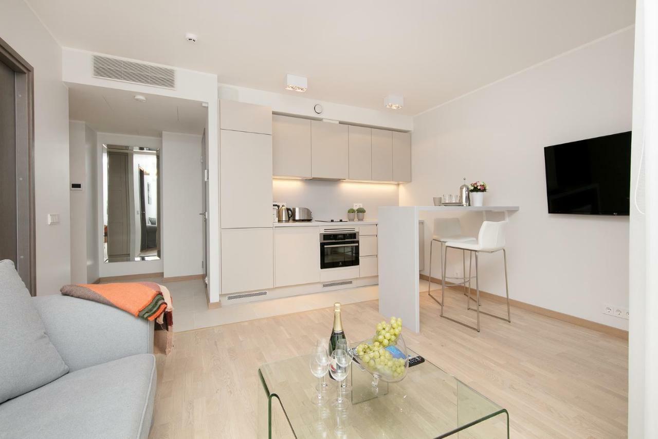 8Era Business Executive Rotermanni Apartments Tallinn Bagian luar foto